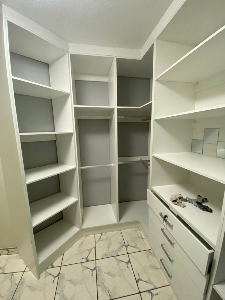 To Let 2 Bedroom Property for Rent in Safari Gardens North West